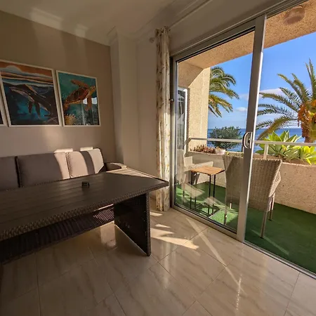 The Ocean At Your Doorstep Apartment *