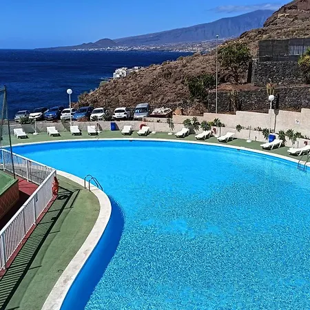 The Ocean At Your Doorstep Apartment *