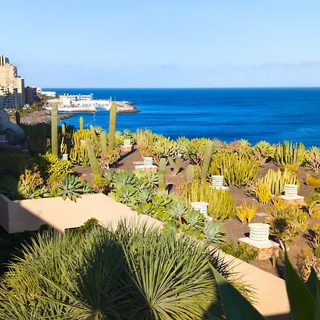 The Ocean At Your Doorstep Apartment